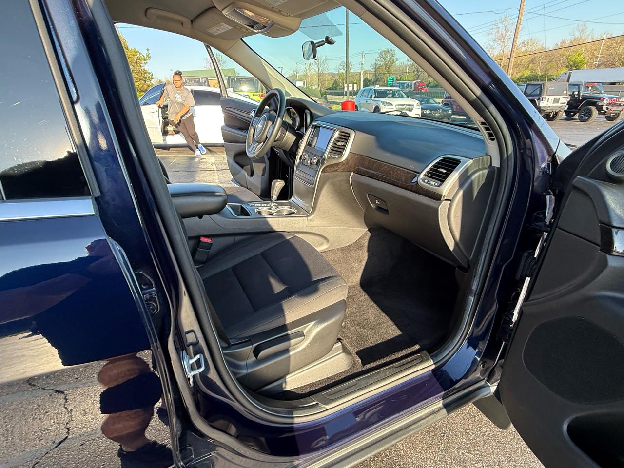 Jeep Grand Cherokee 4WD 4dr Laredo 2012