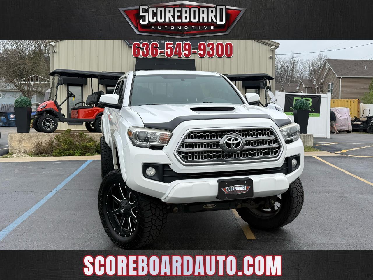 2017 Toyota Tacoma SR5 Double Cab 5' Bed V6 4x4 AT (Natl)
