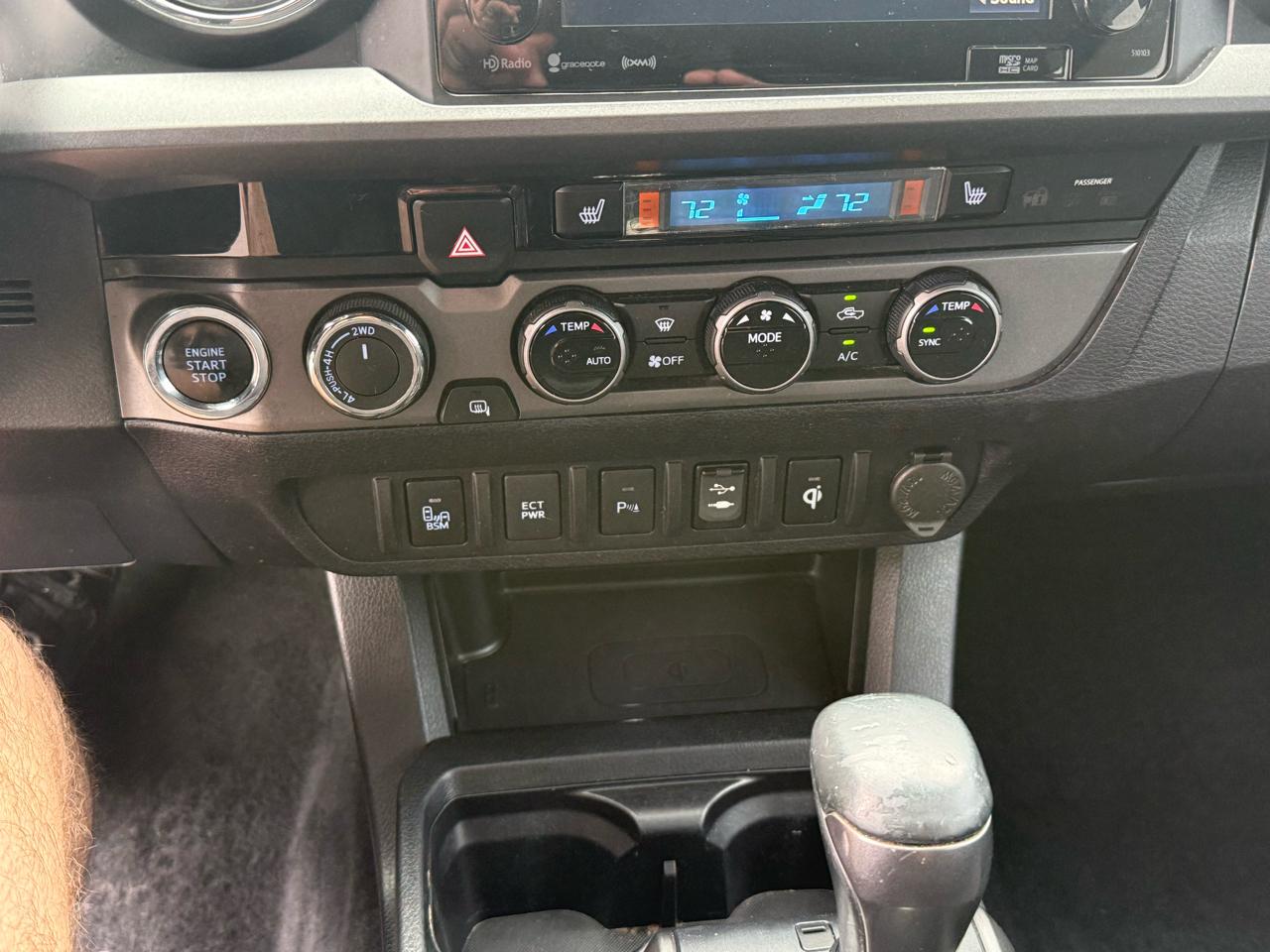 Toyota Tacoma SR5 Double Cab 5' Bed V6 4x4 AT (Natl) 2017