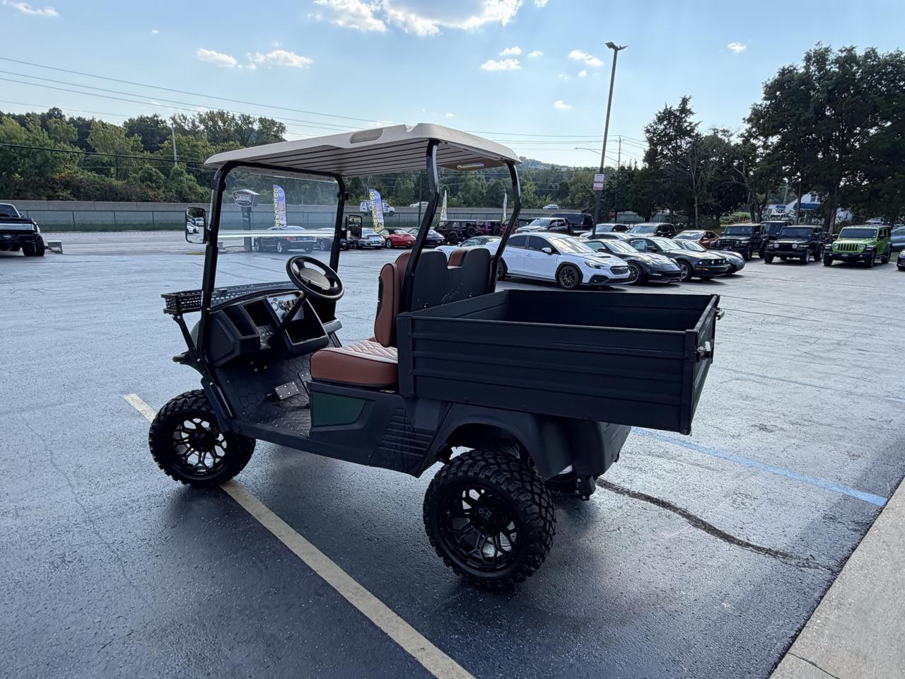 Cushman Hauler  2023