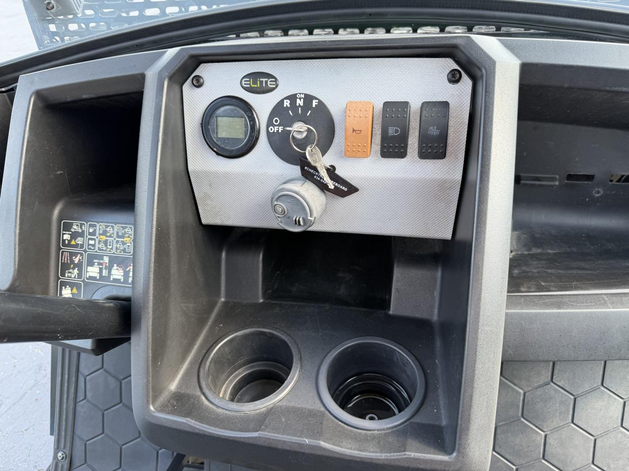 Cushman Hauler  2023