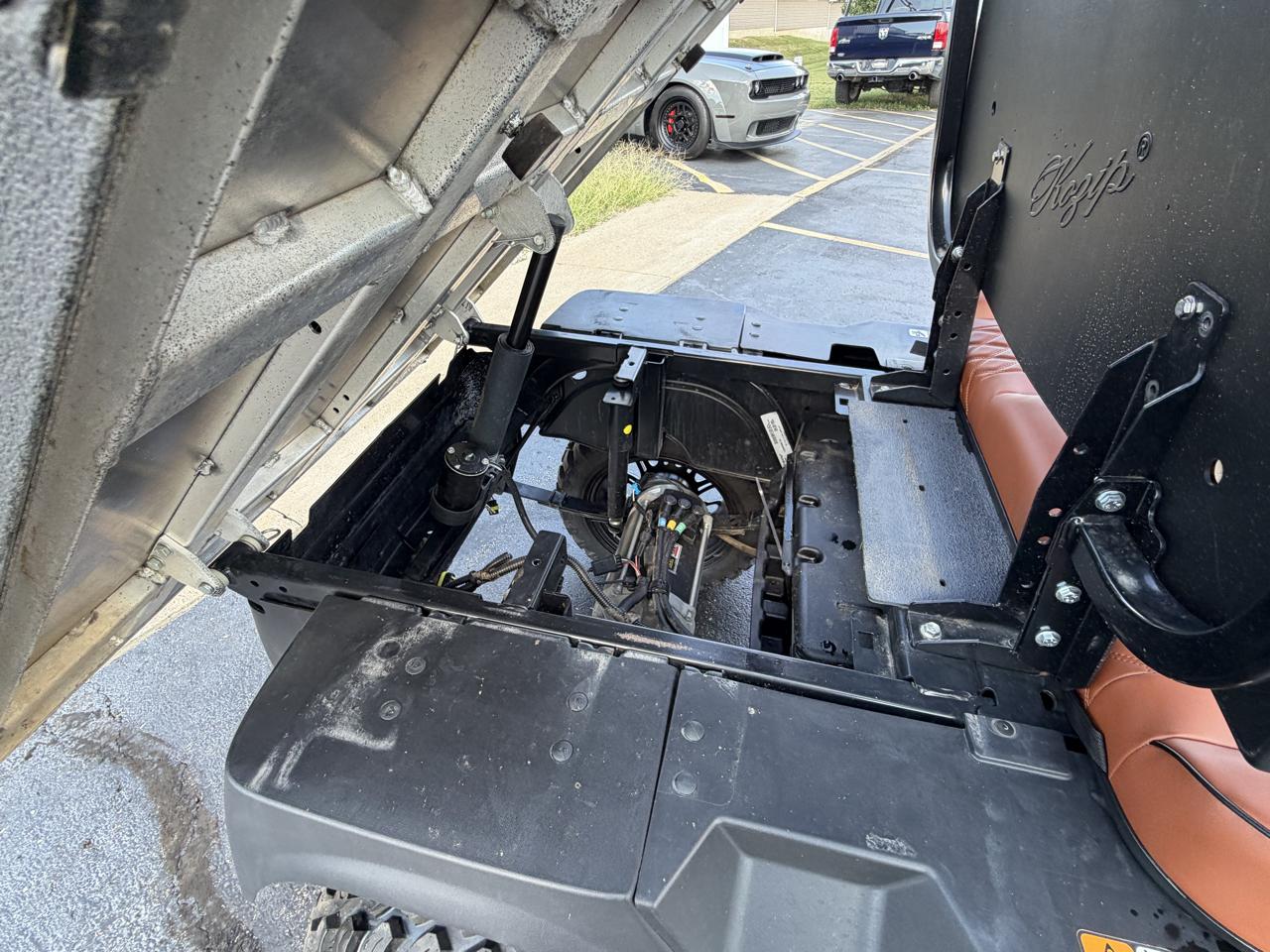 Cushman Hauler  2023