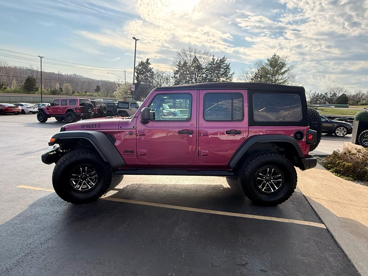 Jeep Wrangler Willys 4 Door 4x4 2024