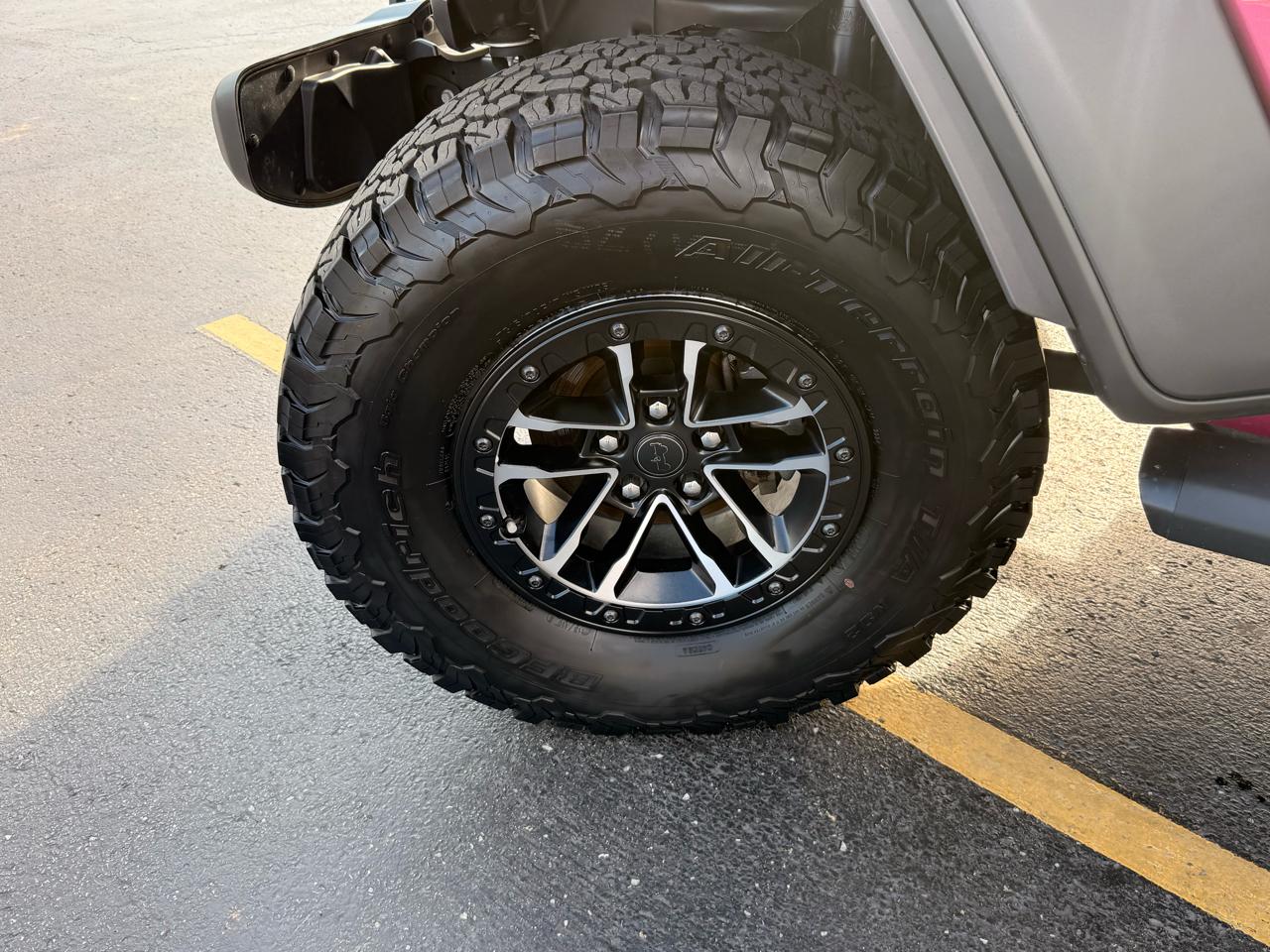 Jeep Wrangler Willys 4 Door 4x4 2024