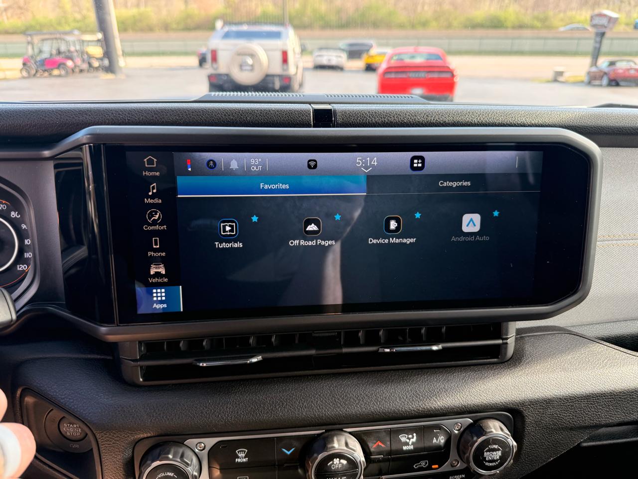 Jeep Wrangler Willys 4 Door 4x4 2024