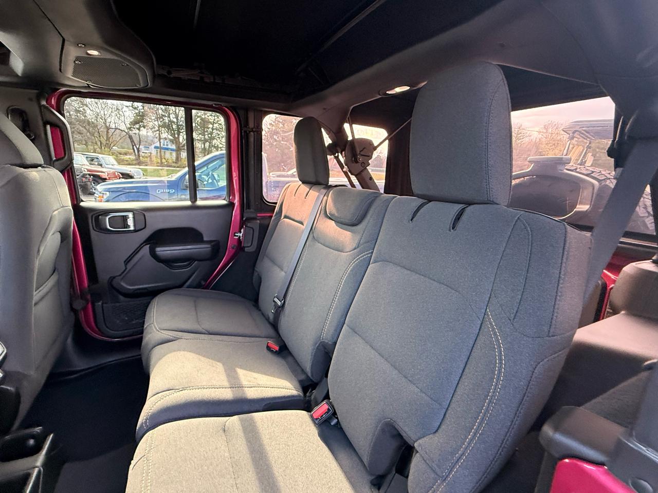 Jeep Wrangler Willys 4 Door 4x4 2024