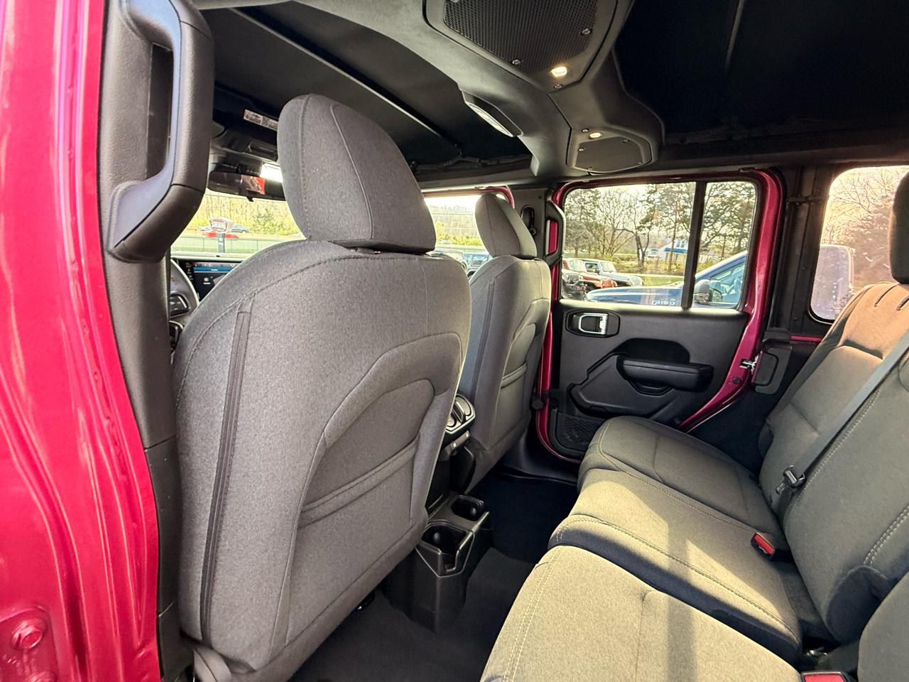 Jeep Wrangler Willys 4 Door 4x4 2024