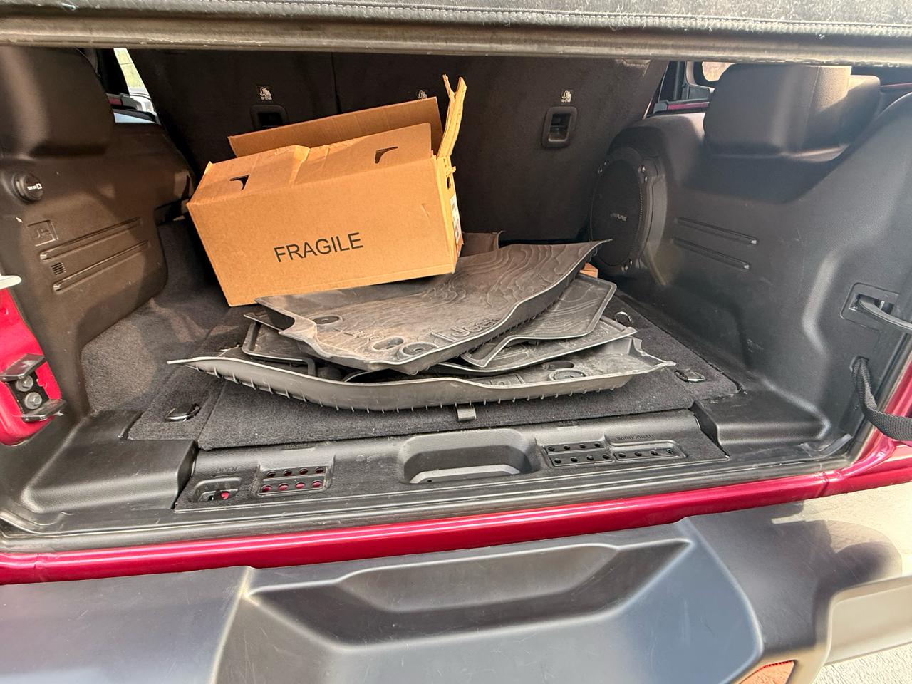 Jeep Wrangler Willys 4 Door 4x4 2024