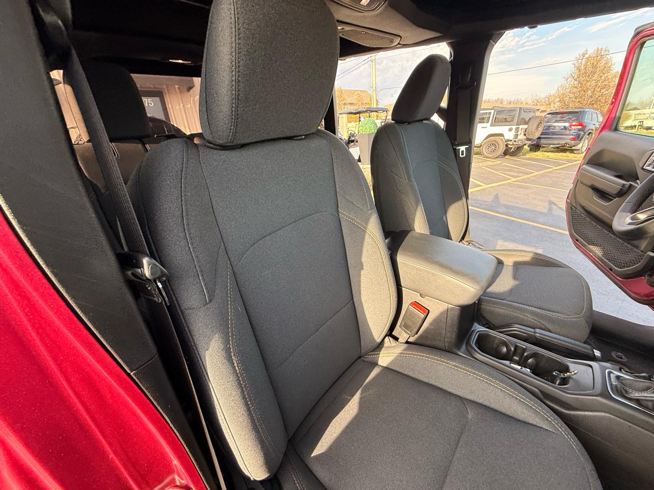 Jeep Wrangler Willys 4 Door 4x4 2024