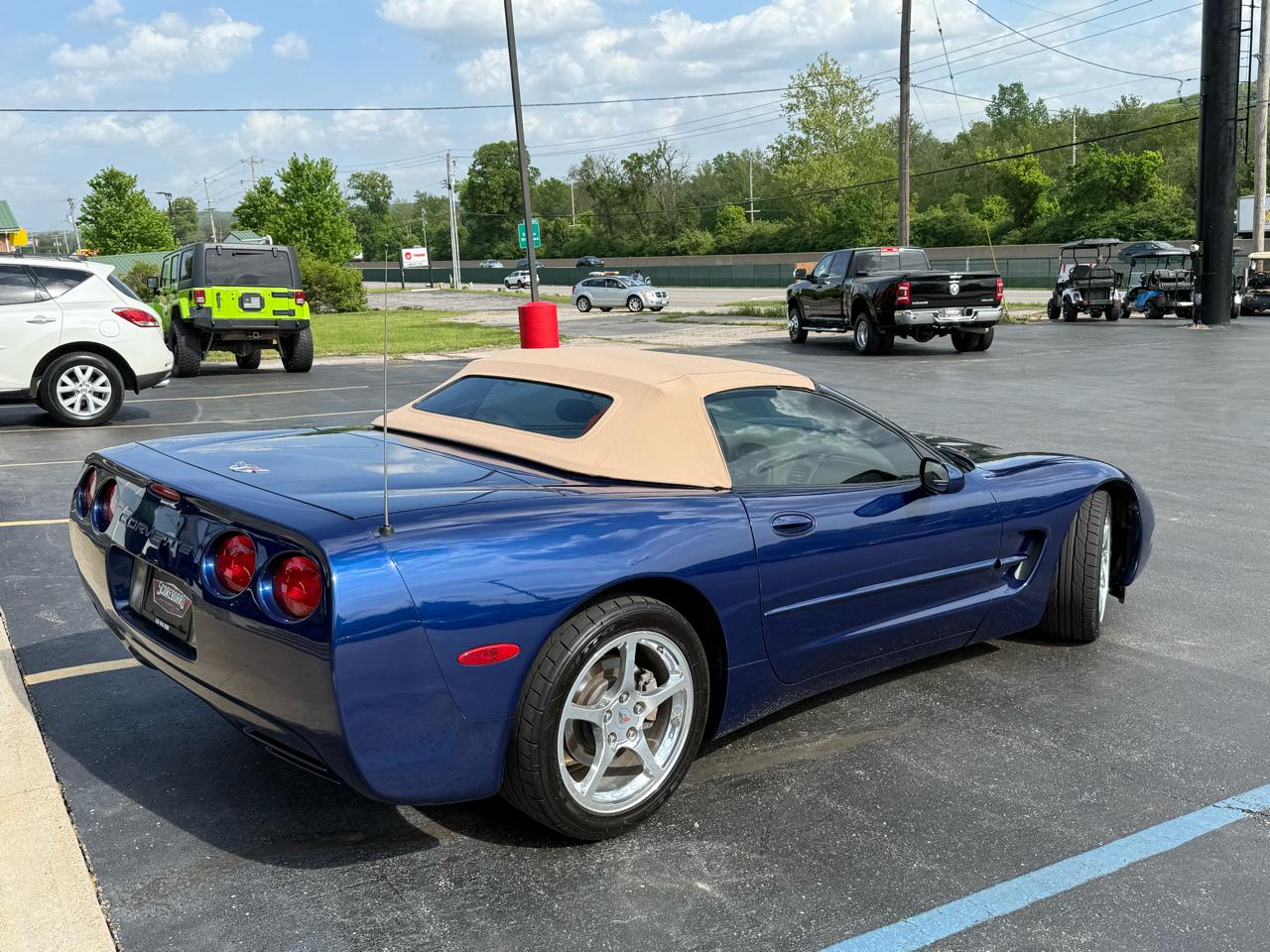 Chevrolet Corvette 2D Convertible 2004