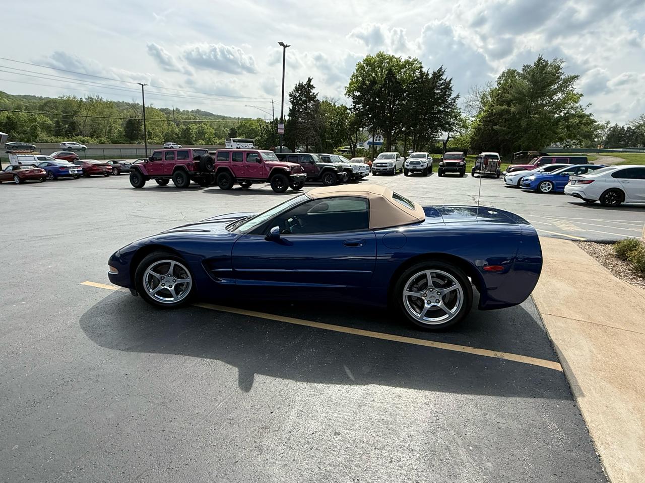 Chevrolet Corvette 2D Convertible 2004