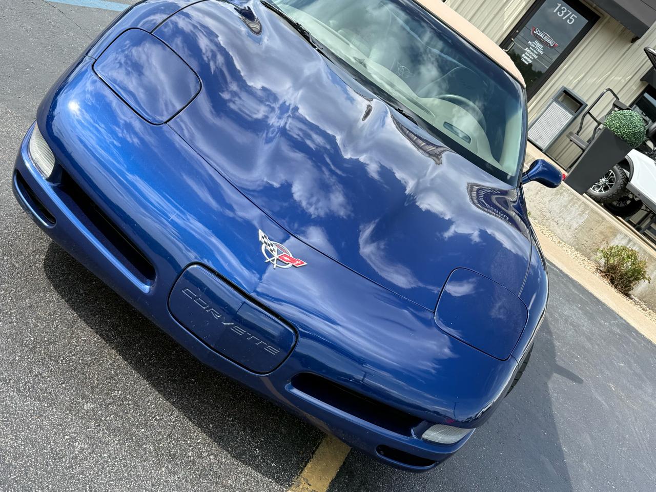 Chevrolet Corvette 2D Convertible 2004