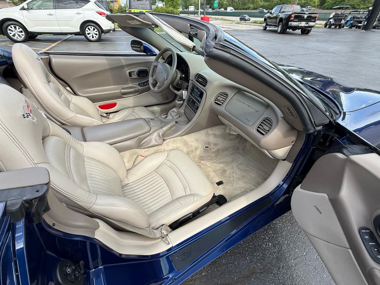 Chevrolet Corvette 2D Convertible 2004