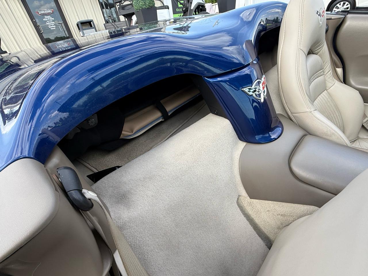 Chevrolet Corvette 2D Convertible 2004