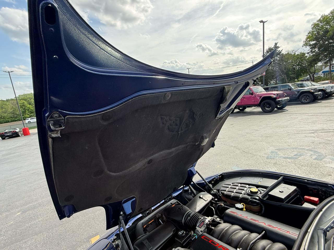 Chevrolet Corvette 2D Convertible 2004