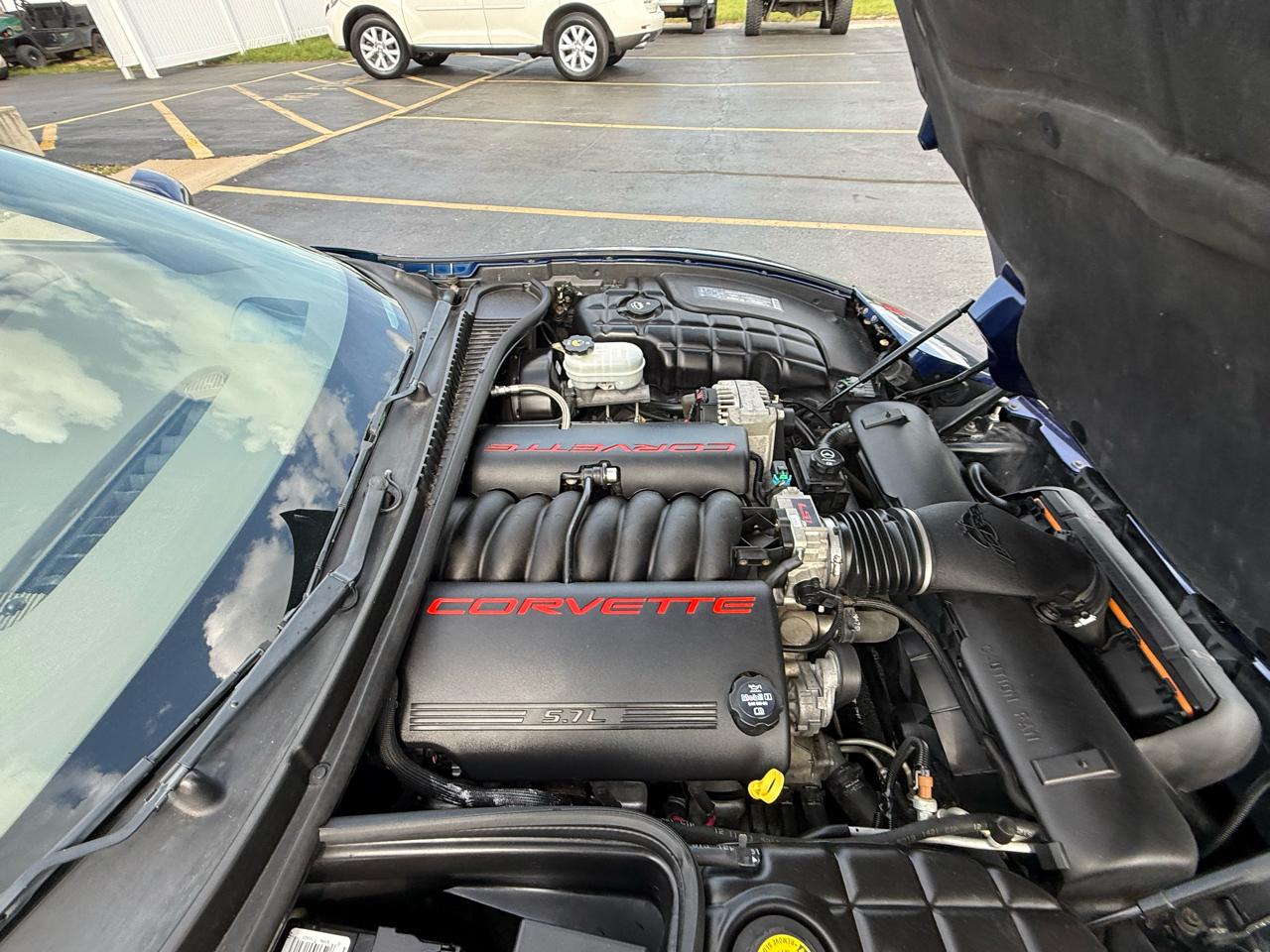 Chevrolet Corvette 2D Convertible 2004