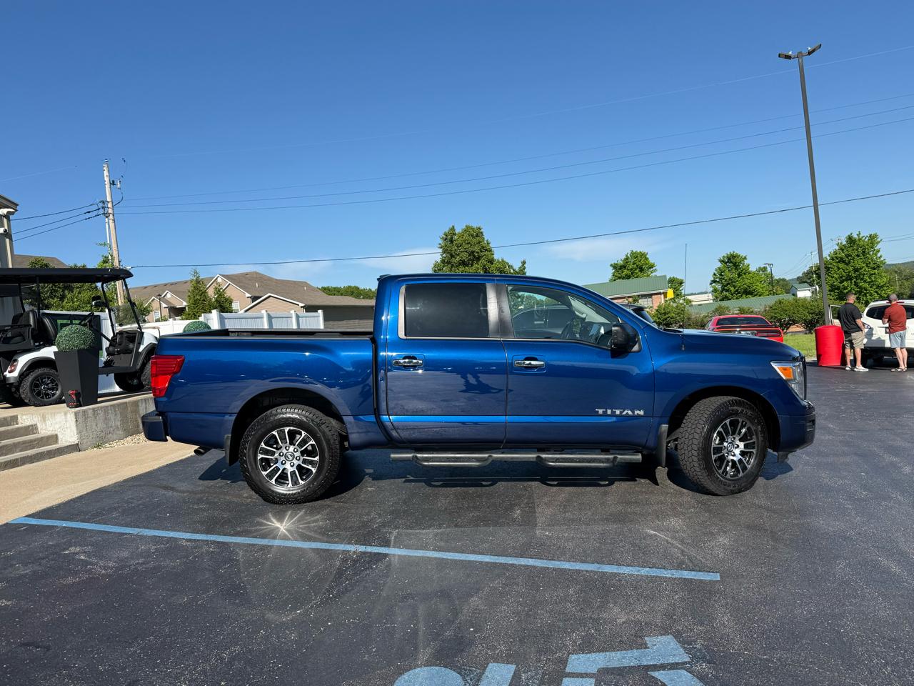 Nissan Titan 4x4 Crew Cab SV 2021
