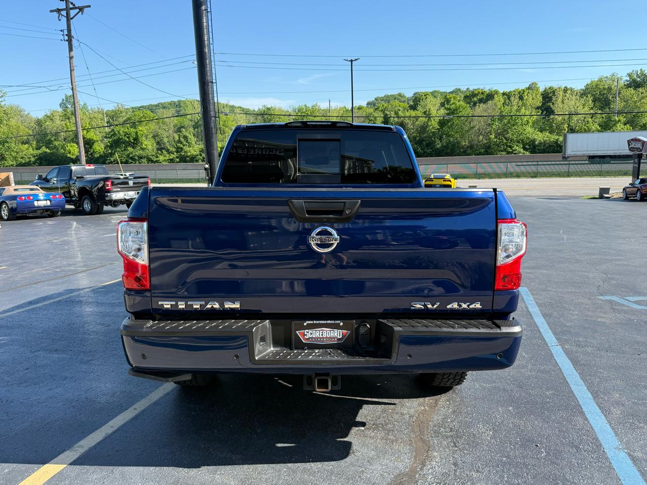 Nissan Titan 4x4 Crew Cab SV 2021