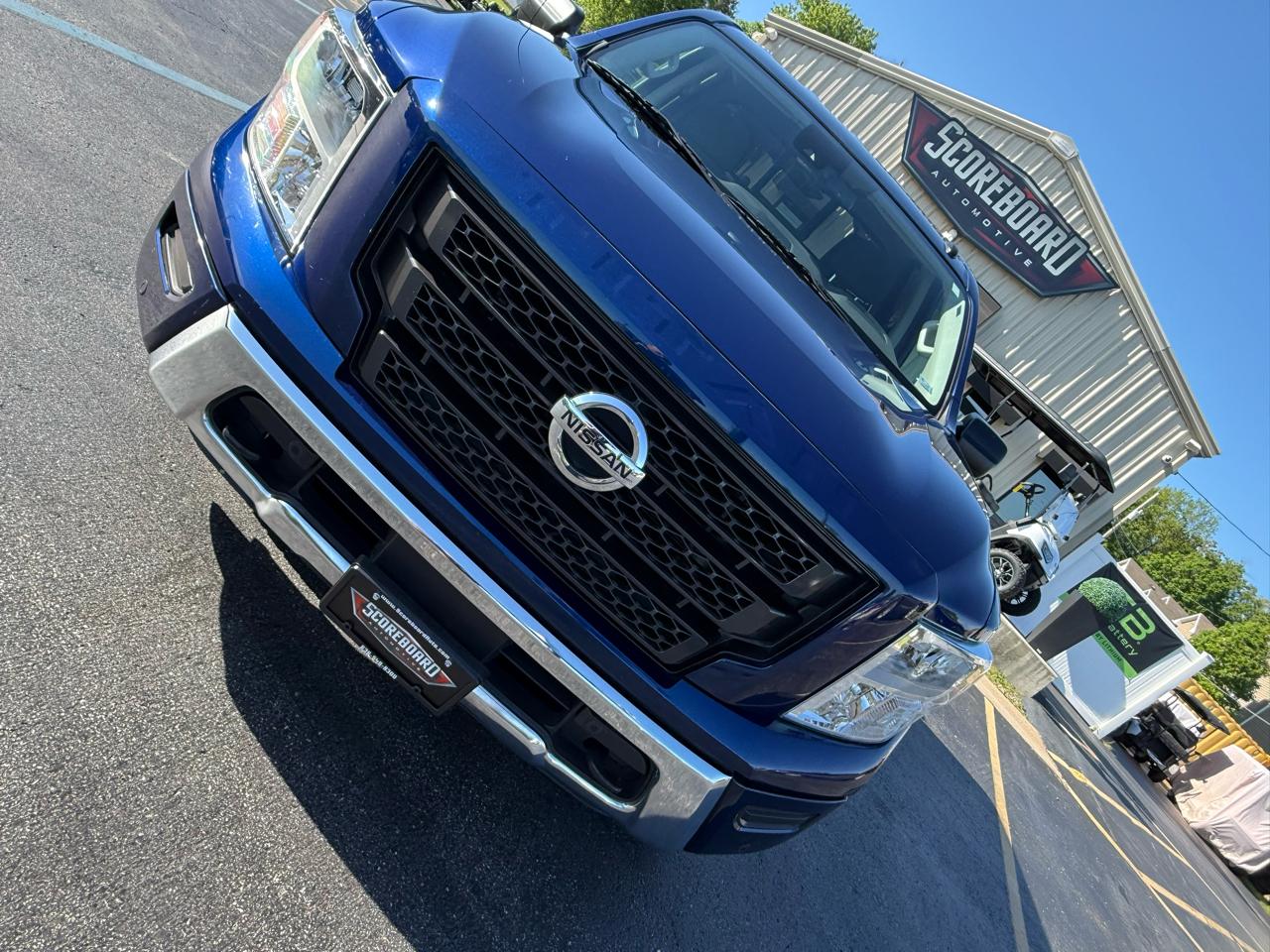 Nissan Titan 4x4 Crew Cab SV 2021