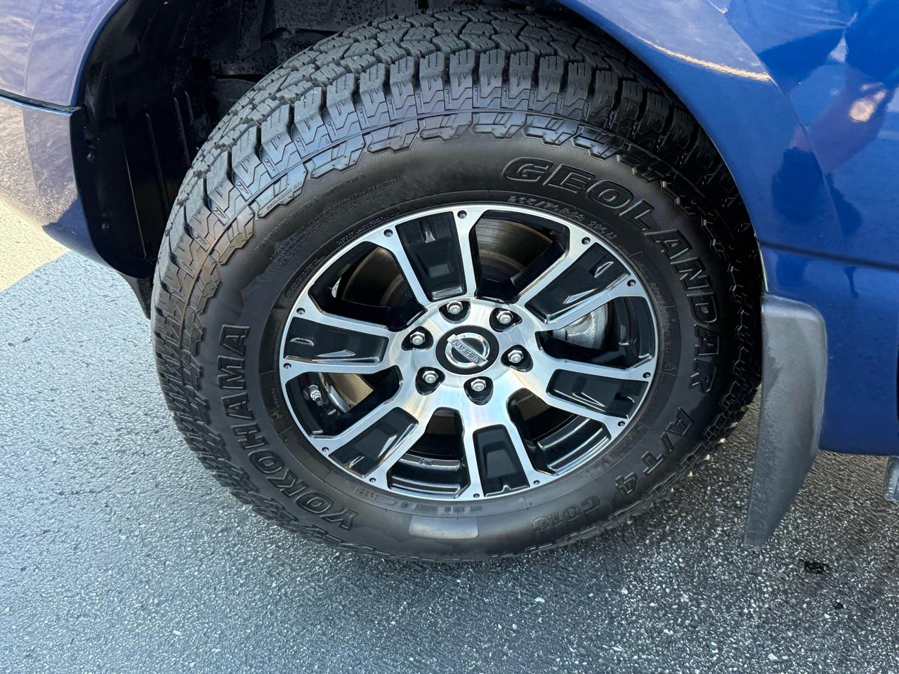 Nissan Titan 4x4 Crew Cab SV 2021