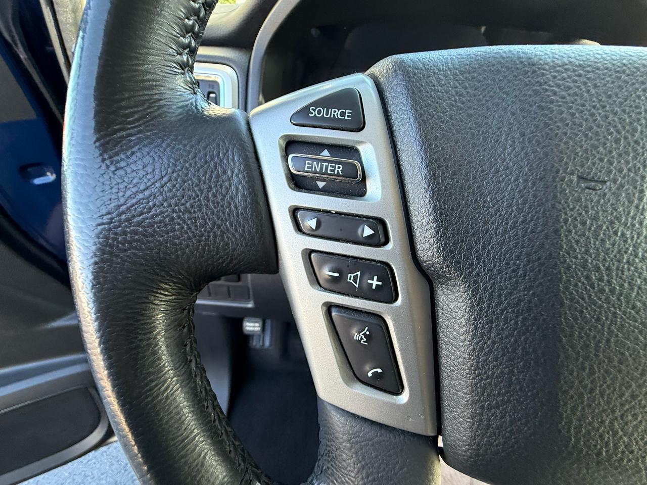 Nissan Titan 4x4 Crew Cab SV 2021