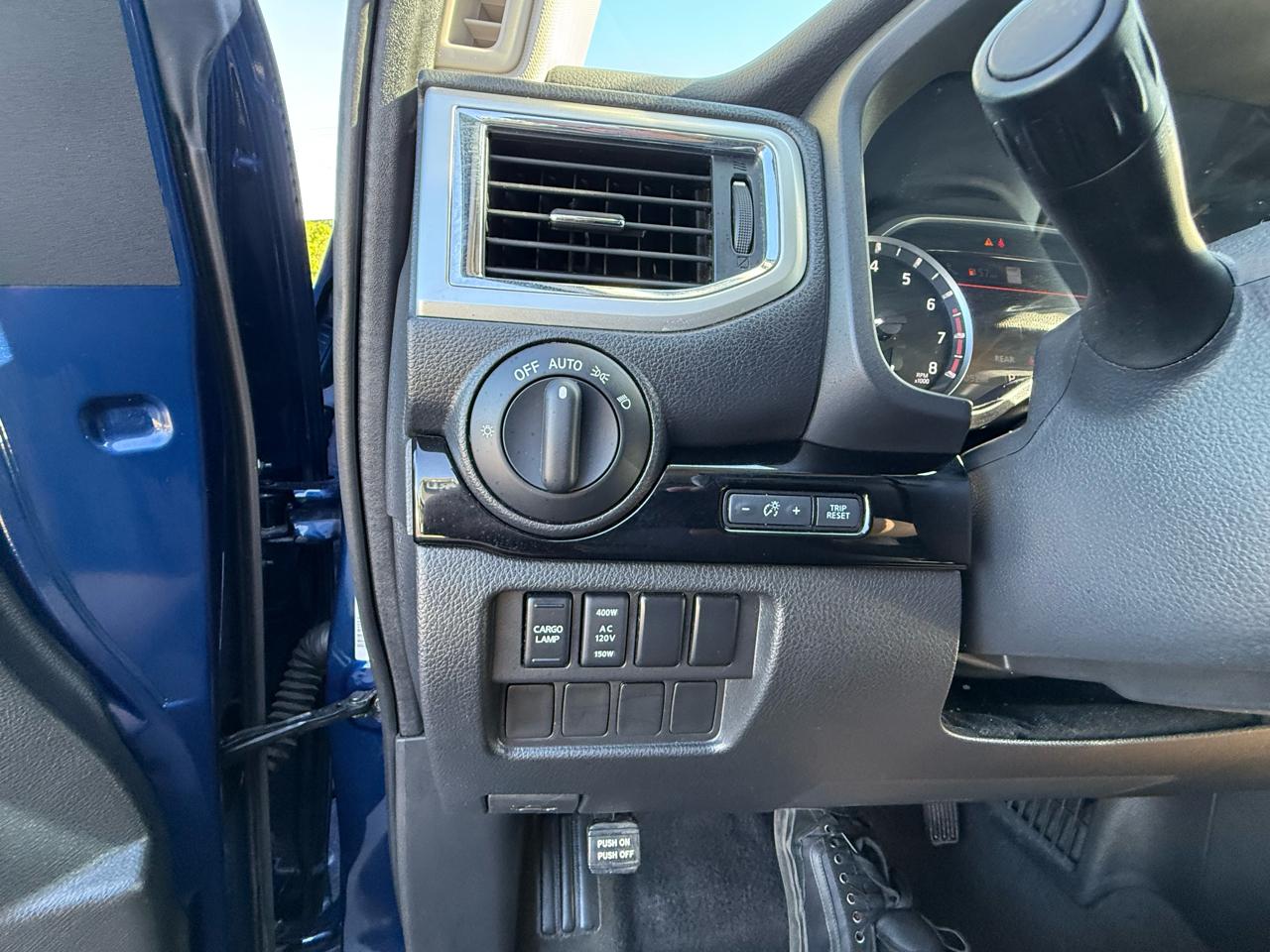 Nissan Titan 4x4 Crew Cab SV 2021