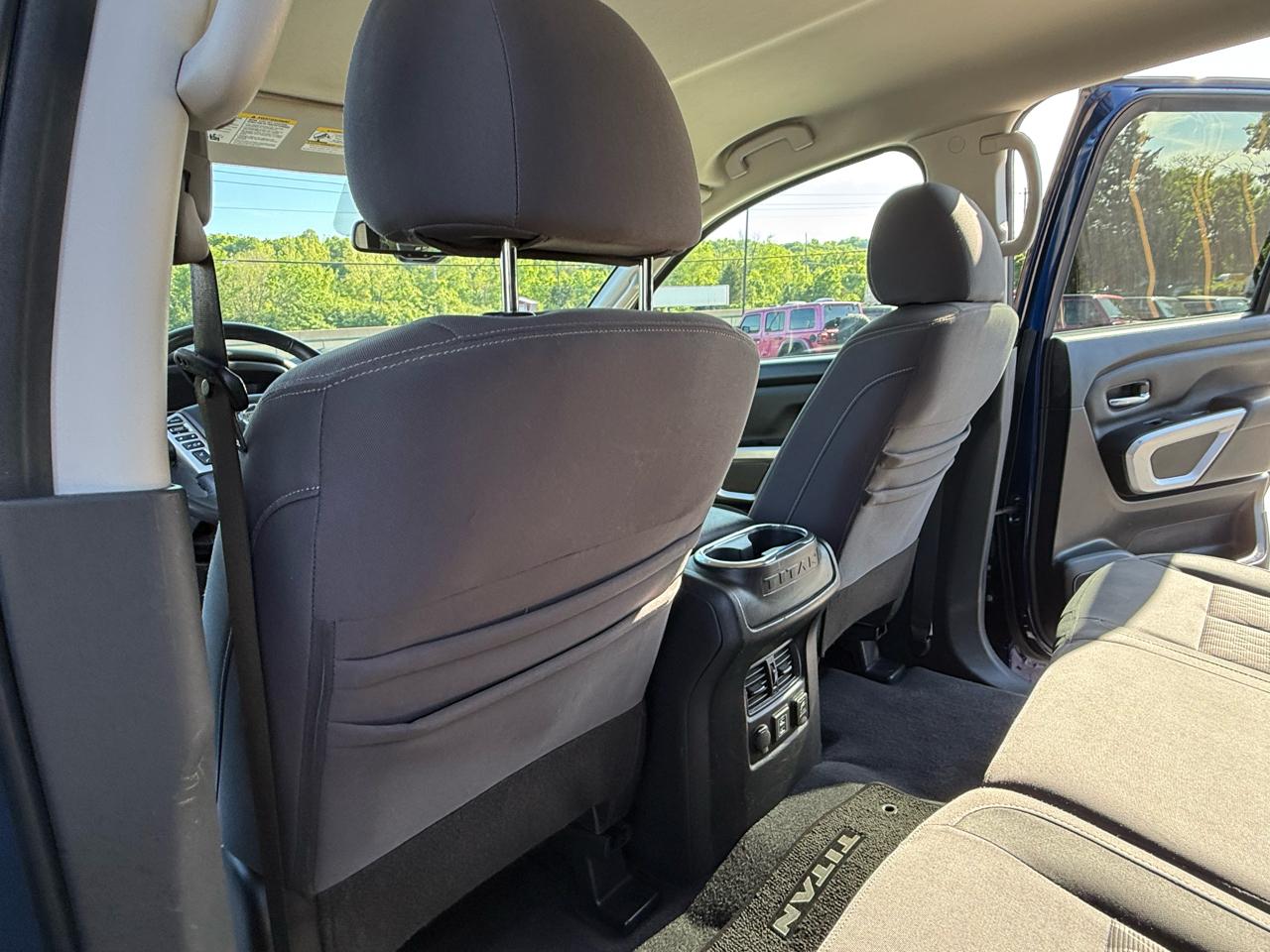 Nissan Titan 4x4 Crew Cab SV 2021