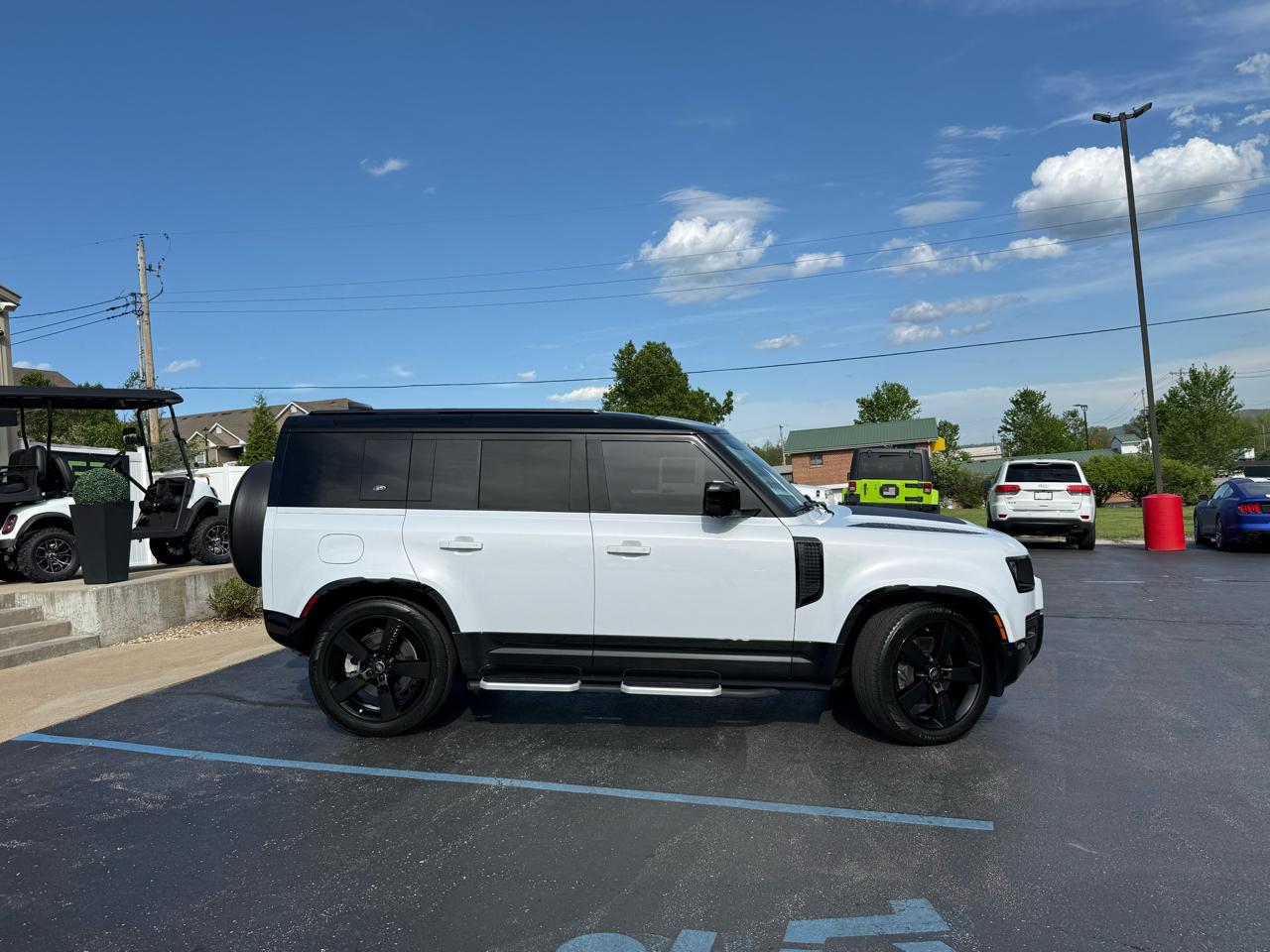 Land Rover Defender 110 X-Dynamic SE AWD 2023