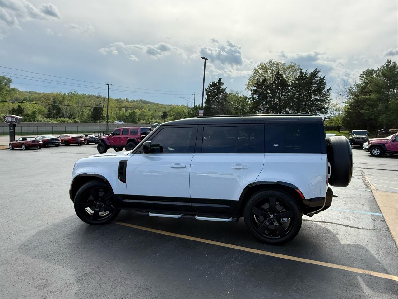 Land Rover Defender 110 X-Dynamic SE AWD 2023