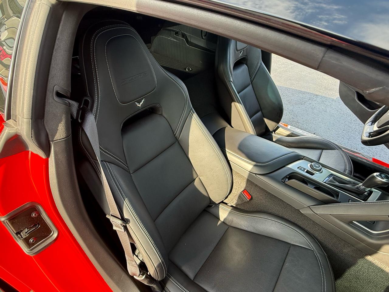Chevrolet Corvette 2dr Z06 Cpe w/3LZ 2015