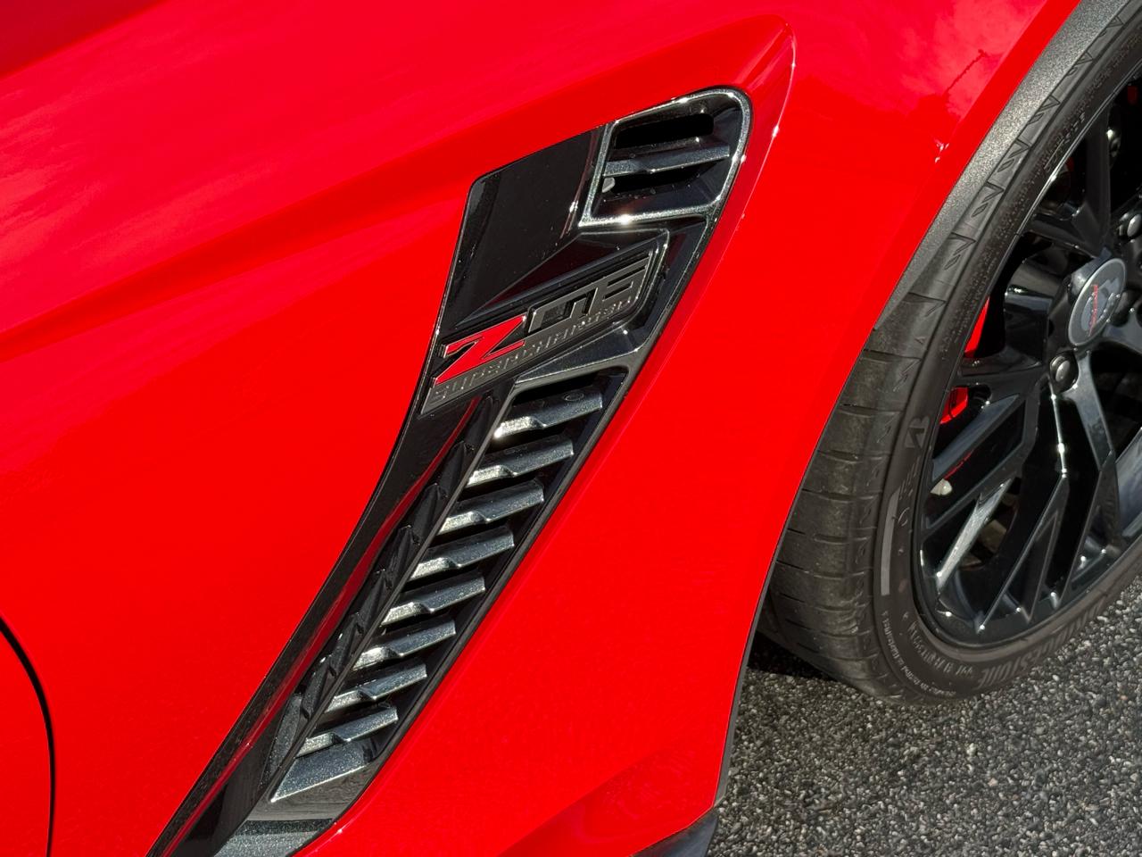 Chevrolet Corvette 2dr Z06 Cpe w/3LZ 2015