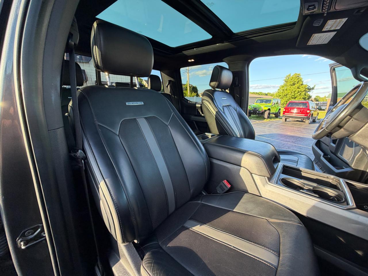 Ford Super Duty F-250 SRW 4WD Crew Cab 156" Platinum 2019