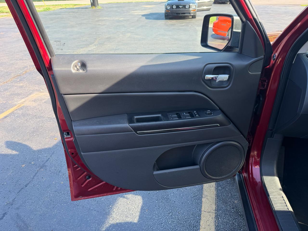 Jeep Patriot 4WD 4dr Limited 2012