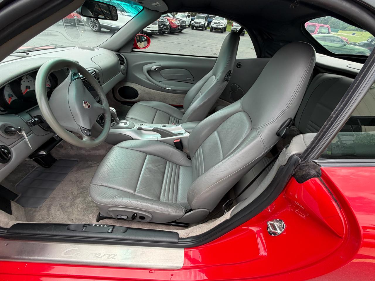 Porsche 911 Carrera 2dr Carrera 4 Cabriolet Tiptronic 2001