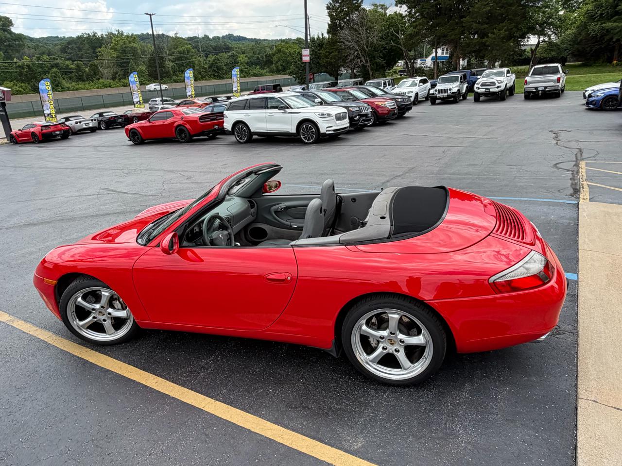 Porsche 911 Carrera 2dr Carrera 4 Cabriolet Tiptronic 2001