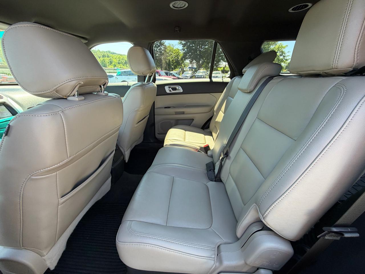 Ford Explorer 4WD 4dr XLT 2014