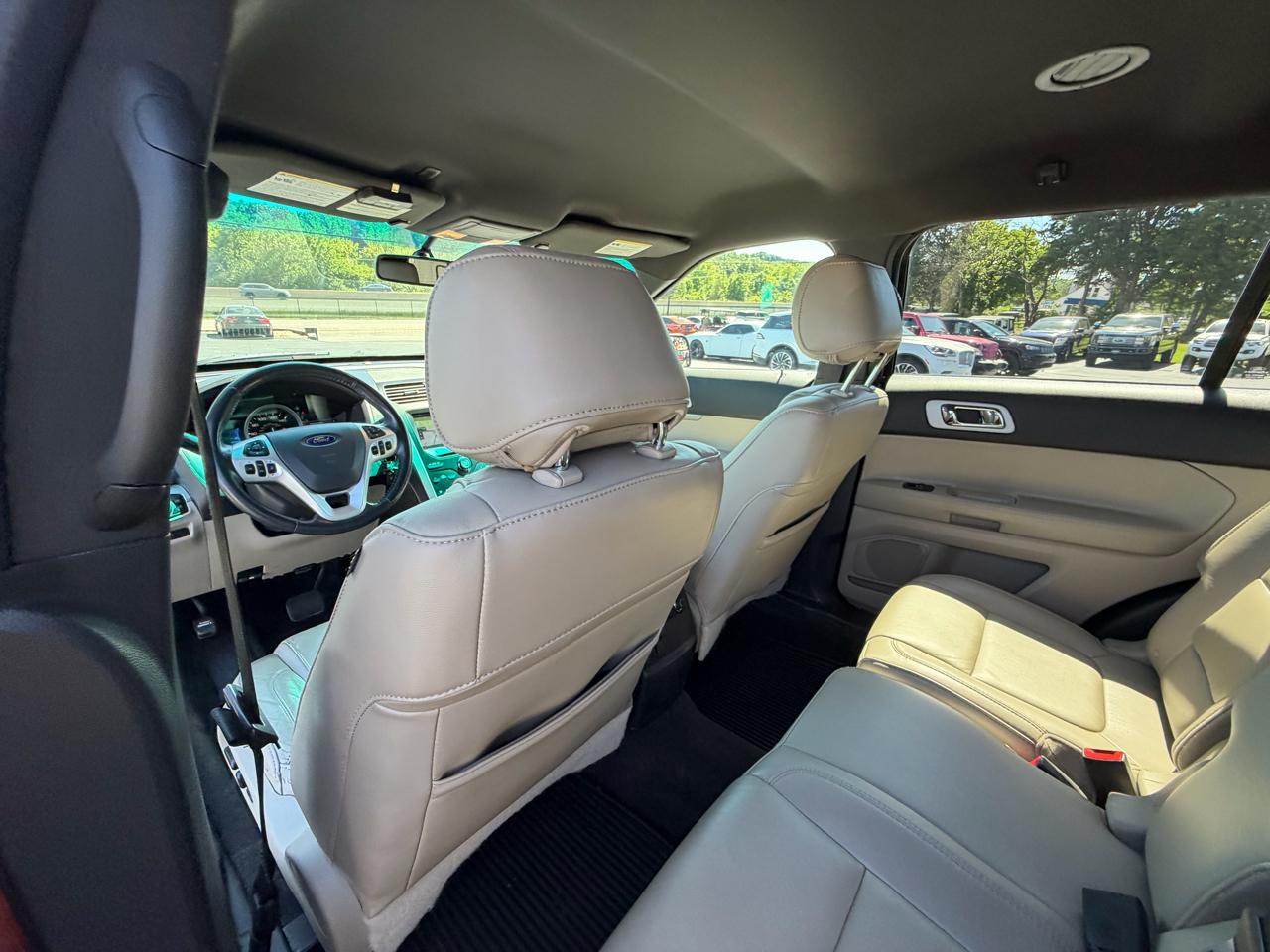 Ford Explorer 4WD 4dr XLT 2014