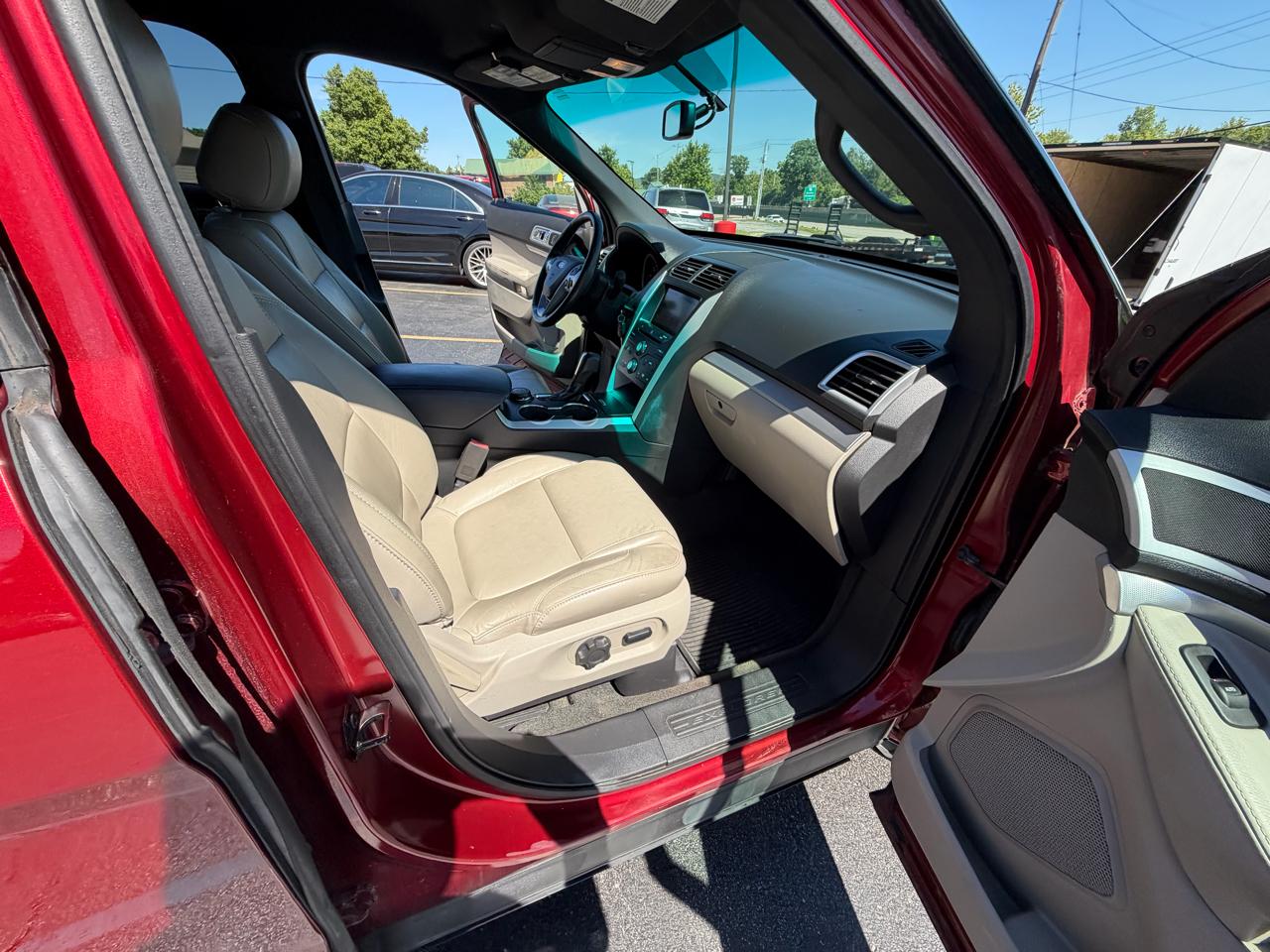 Ford Explorer 4WD 4dr XLT 2014