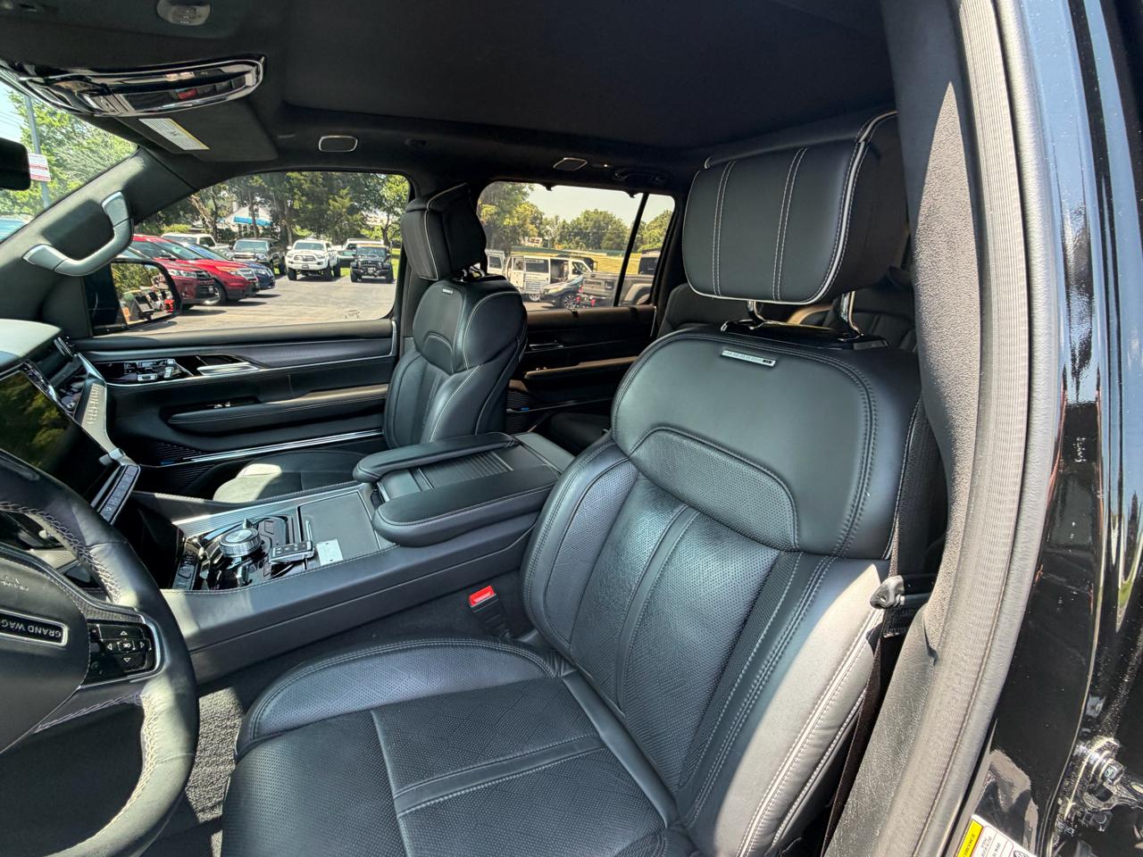 Jeep Grand Wagoneer Series II Obsidian 4x4 2022