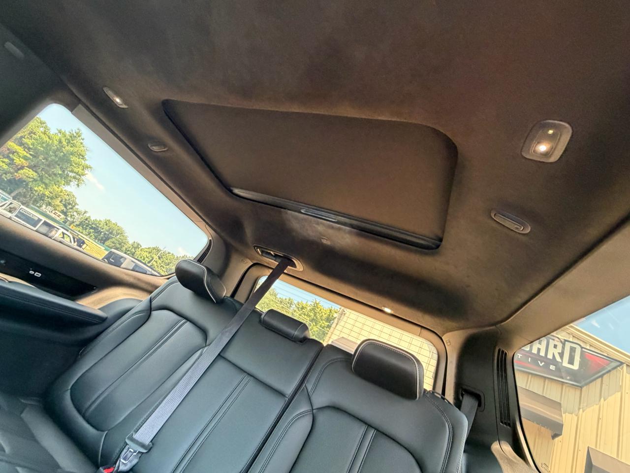 Jeep Grand Wagoneer Series II Obsidian 4x4 2022