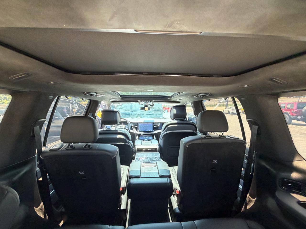Jeep Grand Wagoneer Series II Obsidian 4x4 2022