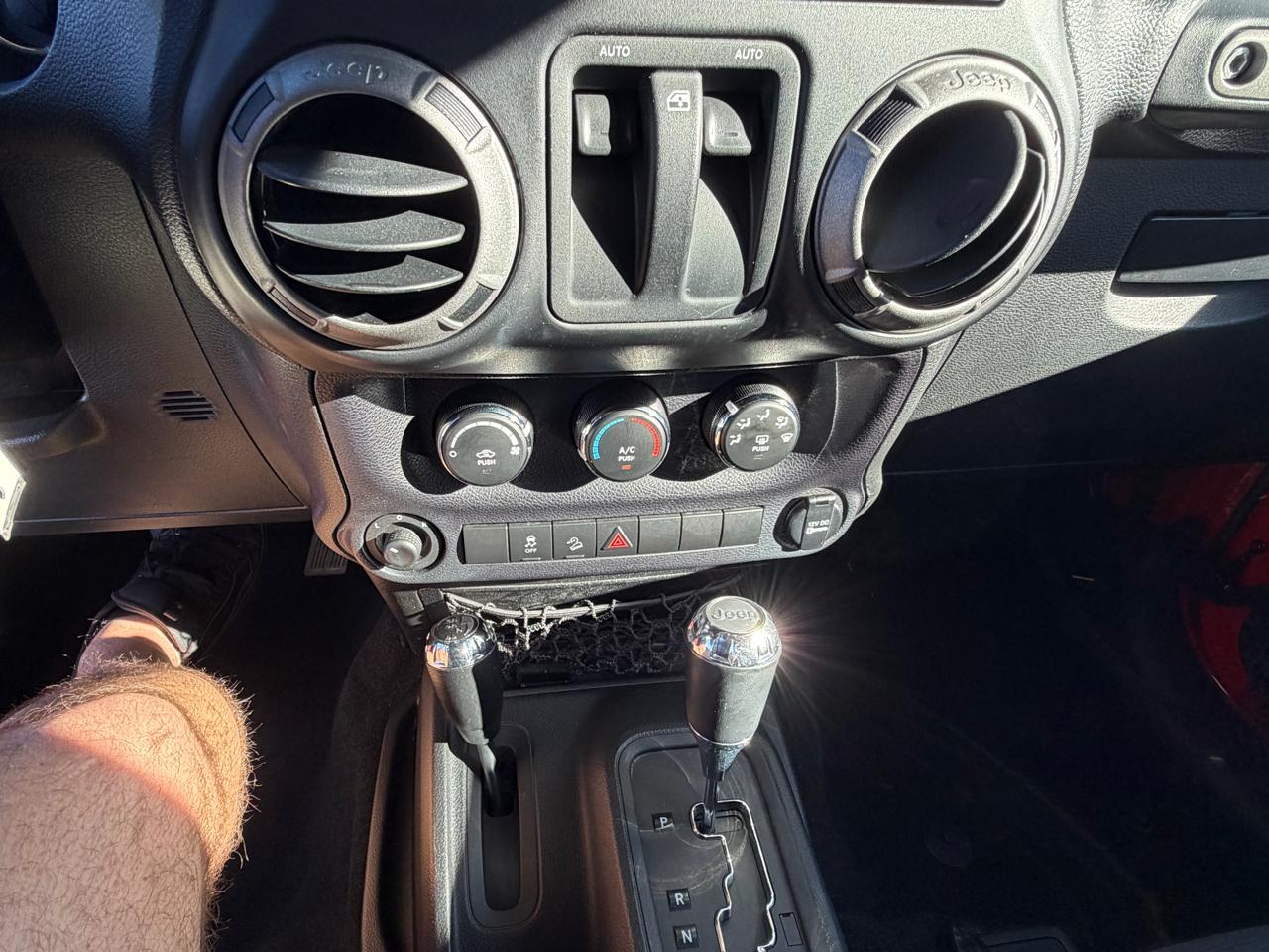 Jeep Wrangler 4WD 2dr Sport 2014