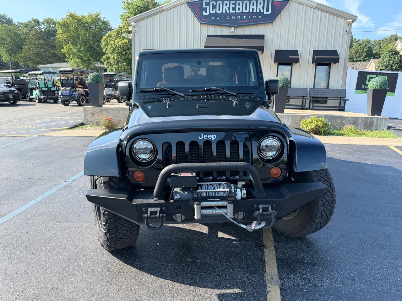 Jeep Wrangler 4WD 2dr Sahara 2012