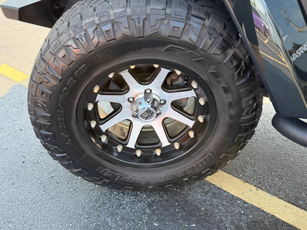 Jeep Wrangler 4WD 2dr Sahara 2012