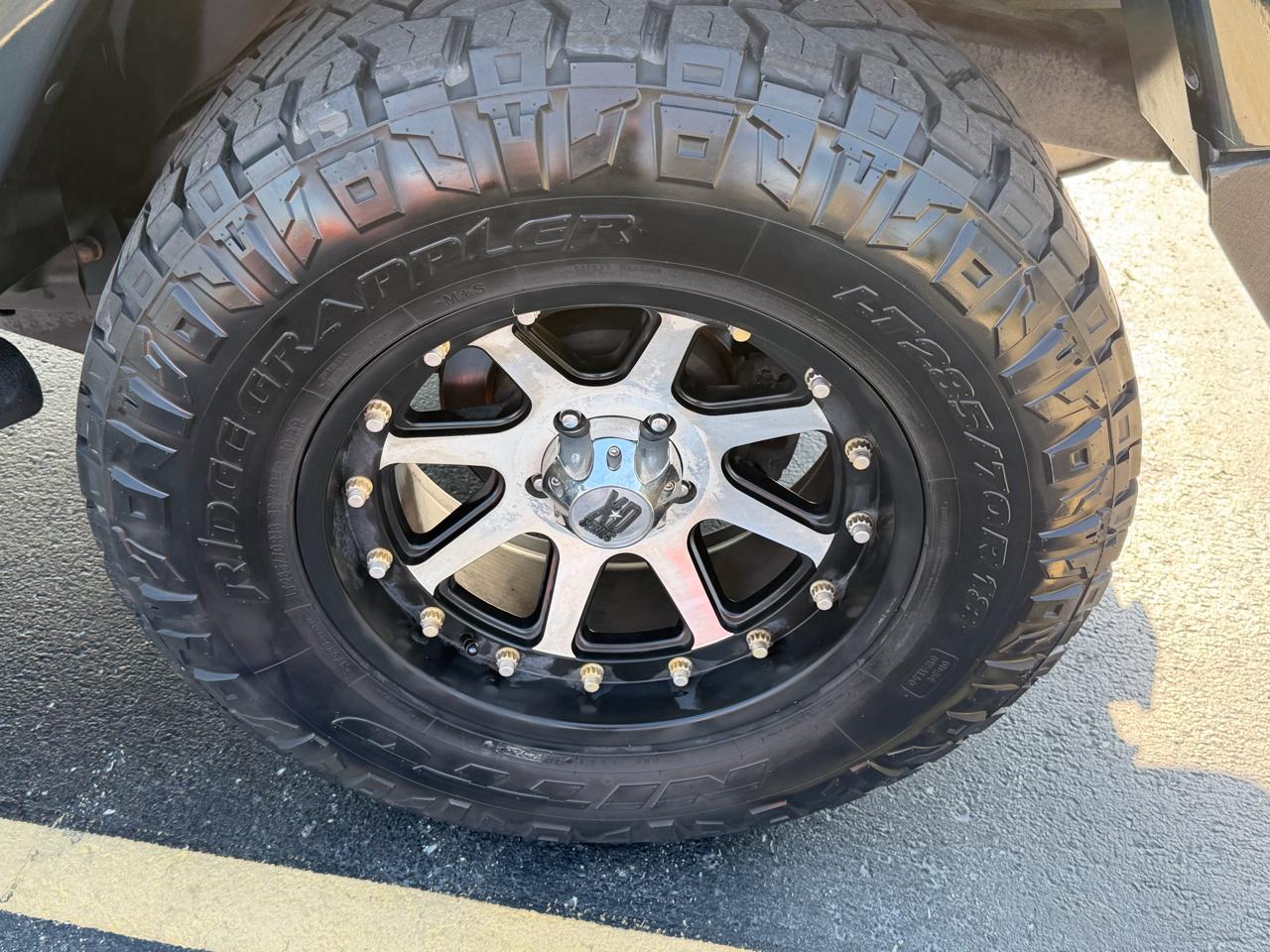 Jeep Wrangler 4WD 2dr Sahara 2012