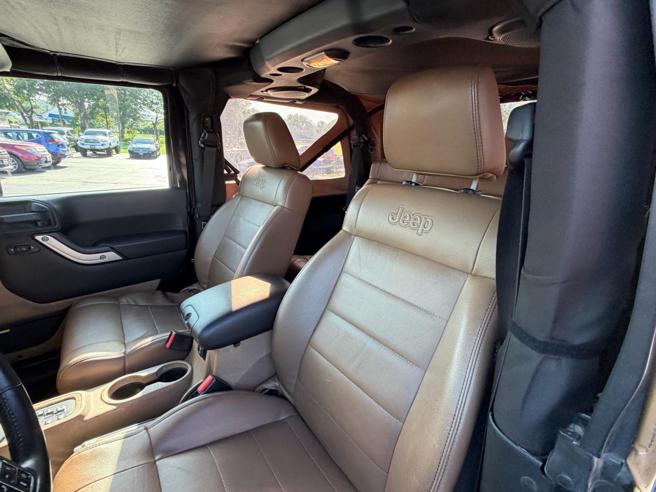 Jeep Wrangler 4WD 2dr Sahara 2012