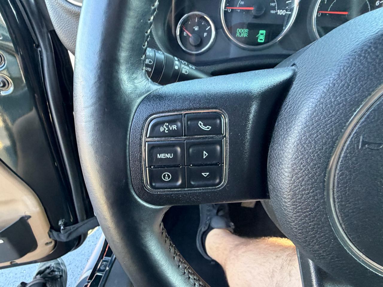 Jeep Wrangler 4WD 2dr Sahara 2012