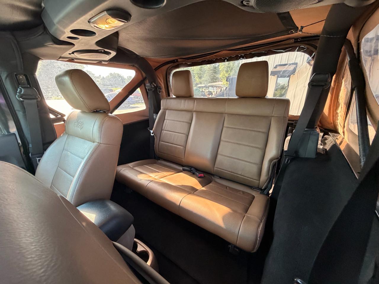 Jeep Wrangler 4WD 2dr Sahara 2012