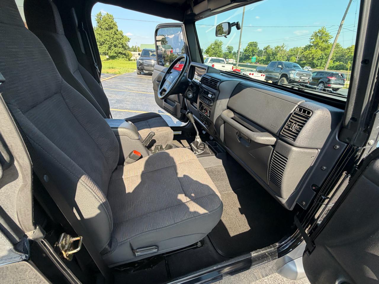 Jeep Wrangler 2dr X 2005