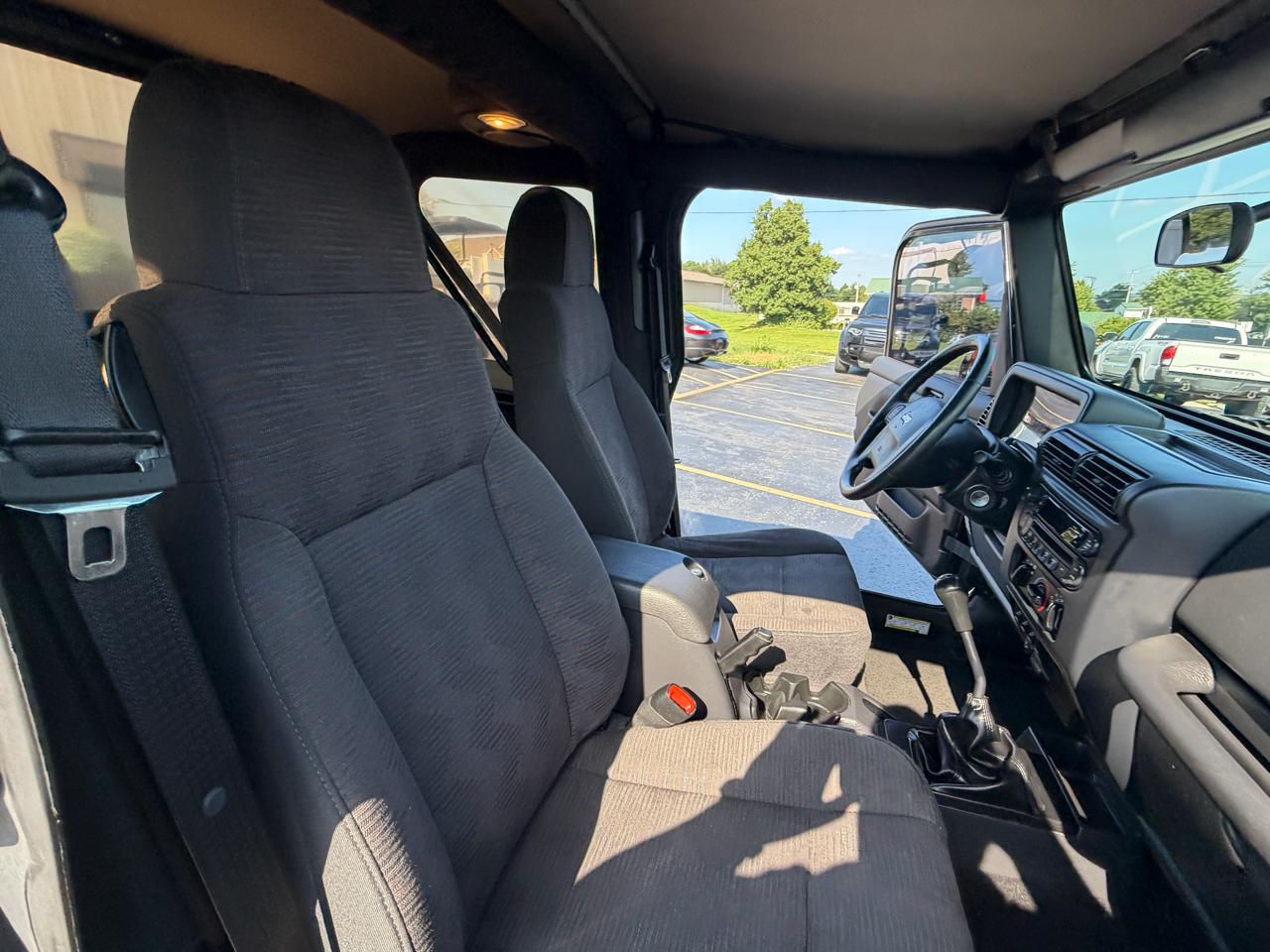 Jeep Wrangler 2dr X 2005